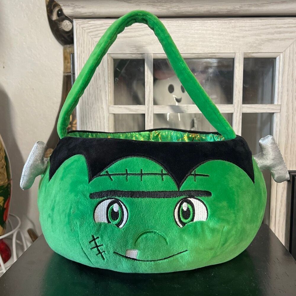 Frankenstein green candy bucket kids candy trick r treat bucket